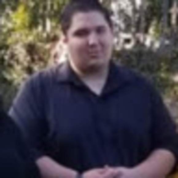 Meet your Posher, Javier - Picture 1 of 1